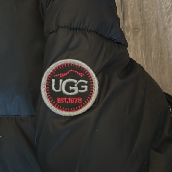 (Sold!!) UGG Brayden Puffer Jacket size XXL. Like new. 10/10 - Picture 2 of 7